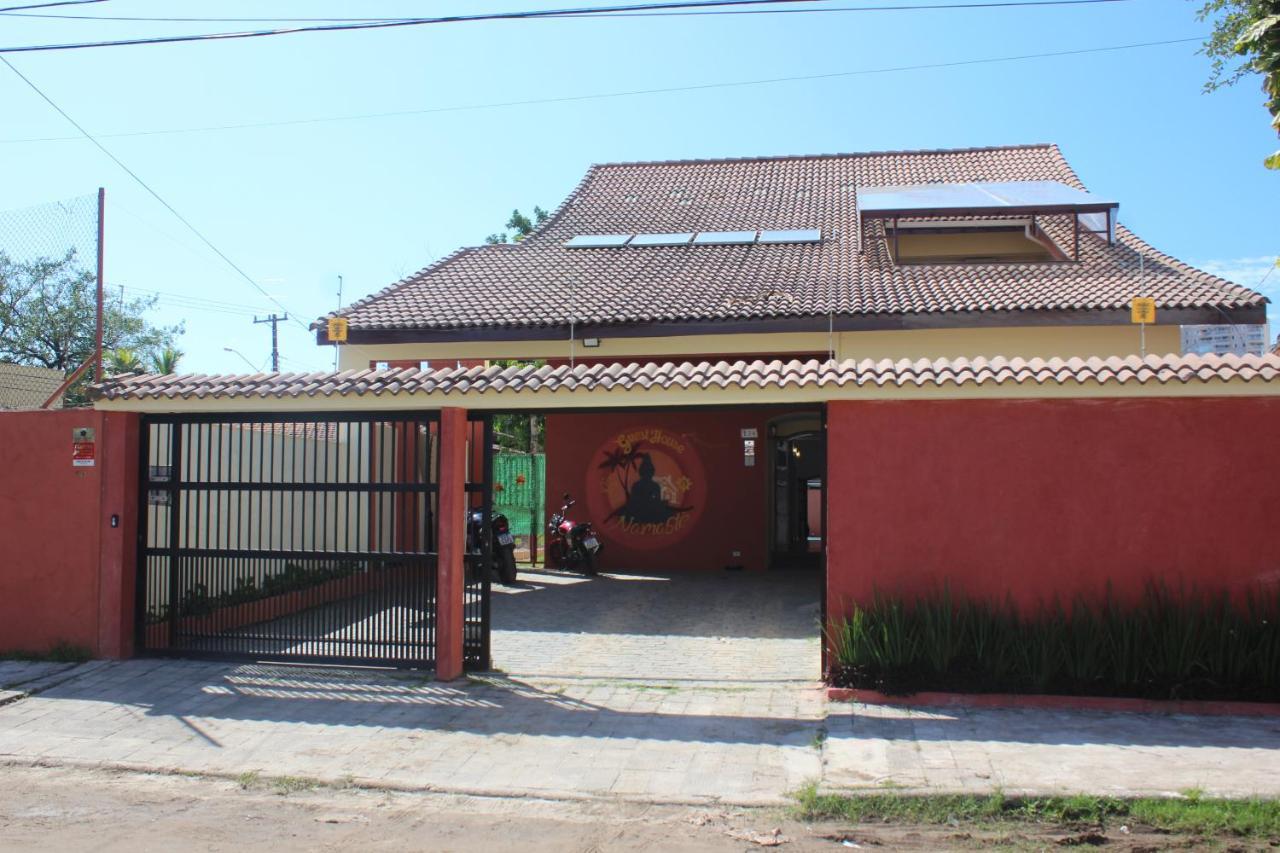 Guest House Namaste Hostel 과루자 외부 사진
